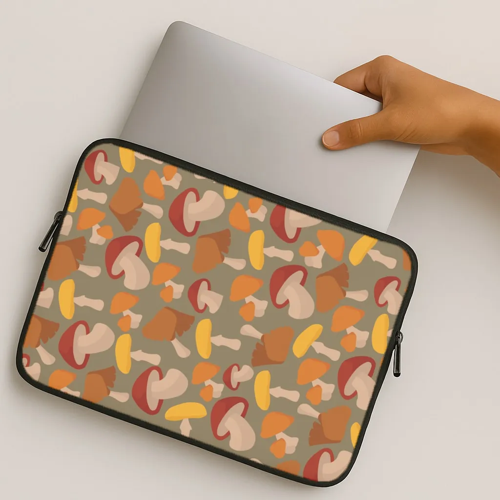 Trendy Look Mushroom Pattern - Autumn  Laptop Sleeve