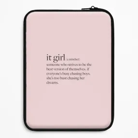 It Girl - Clean Girl Aesthetic Laptop Sleeve Fashion Edge