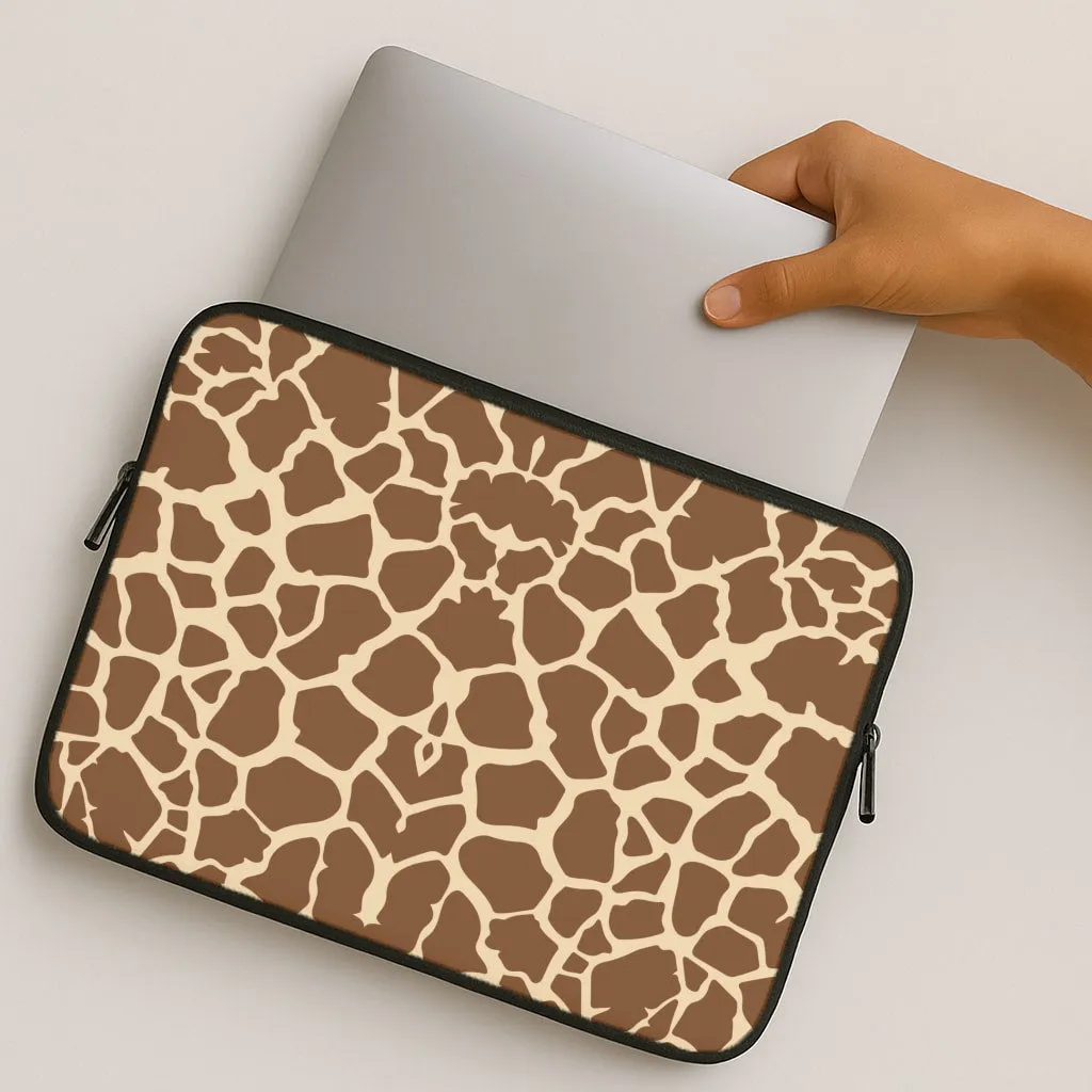 Vivid Surface Hybrid Frame Giraffe - Animal Patterns Laptop Sleeve