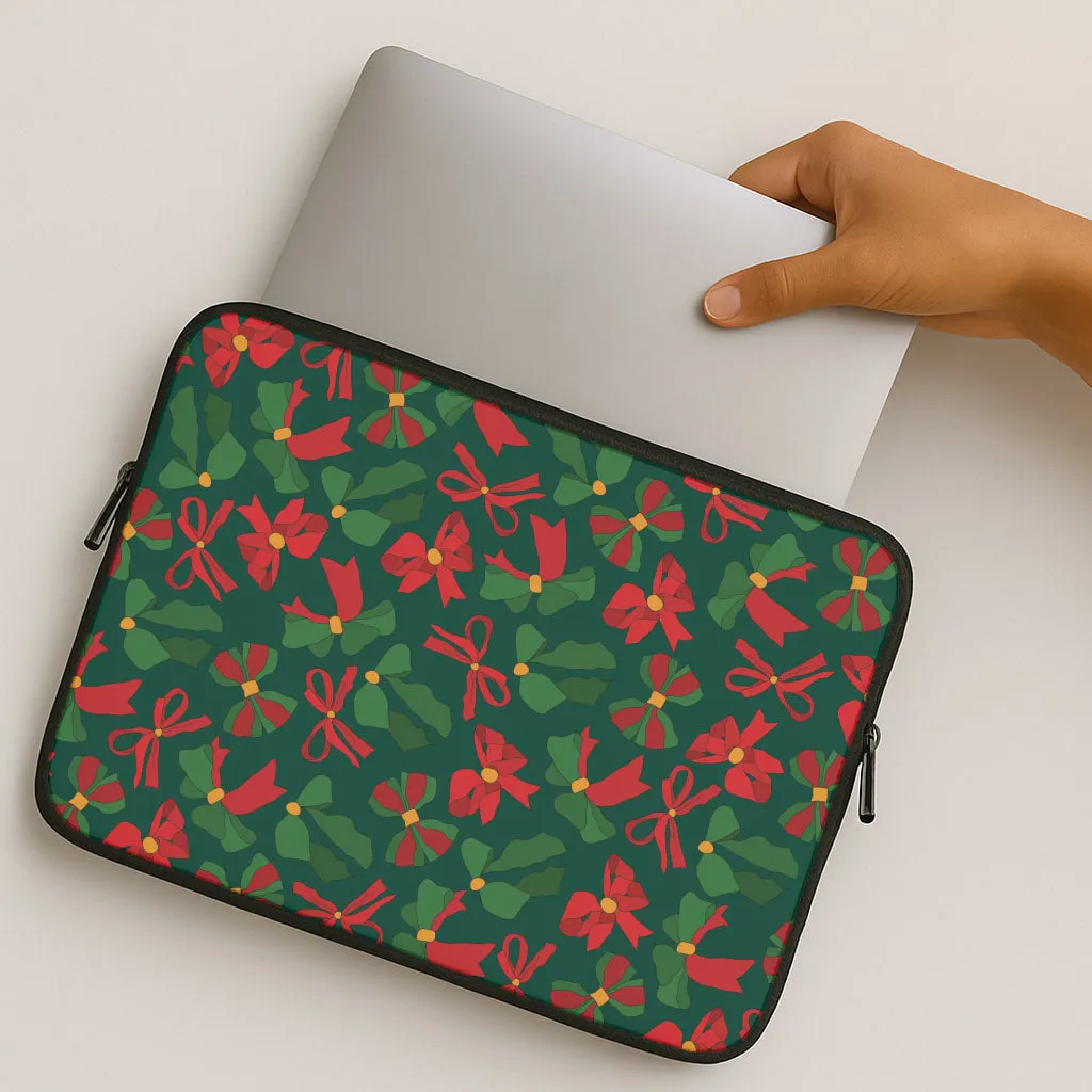 Elegant Finish Design Green And Red Pattern Laptop Sleeve