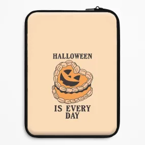 Halloween Is Every Day Laptop Sleeve Comfort Detail