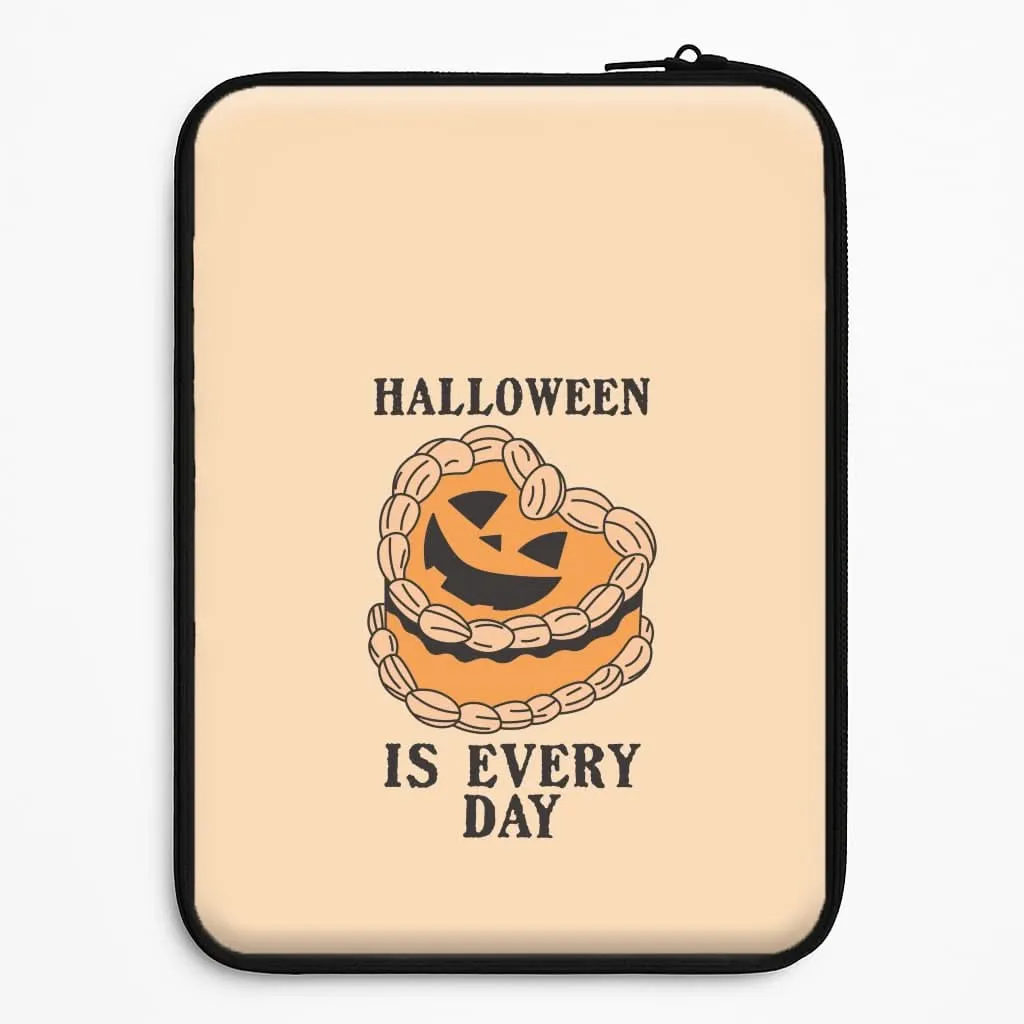 Halloween Is Every Day Laptop Sleeve Comfort Detail