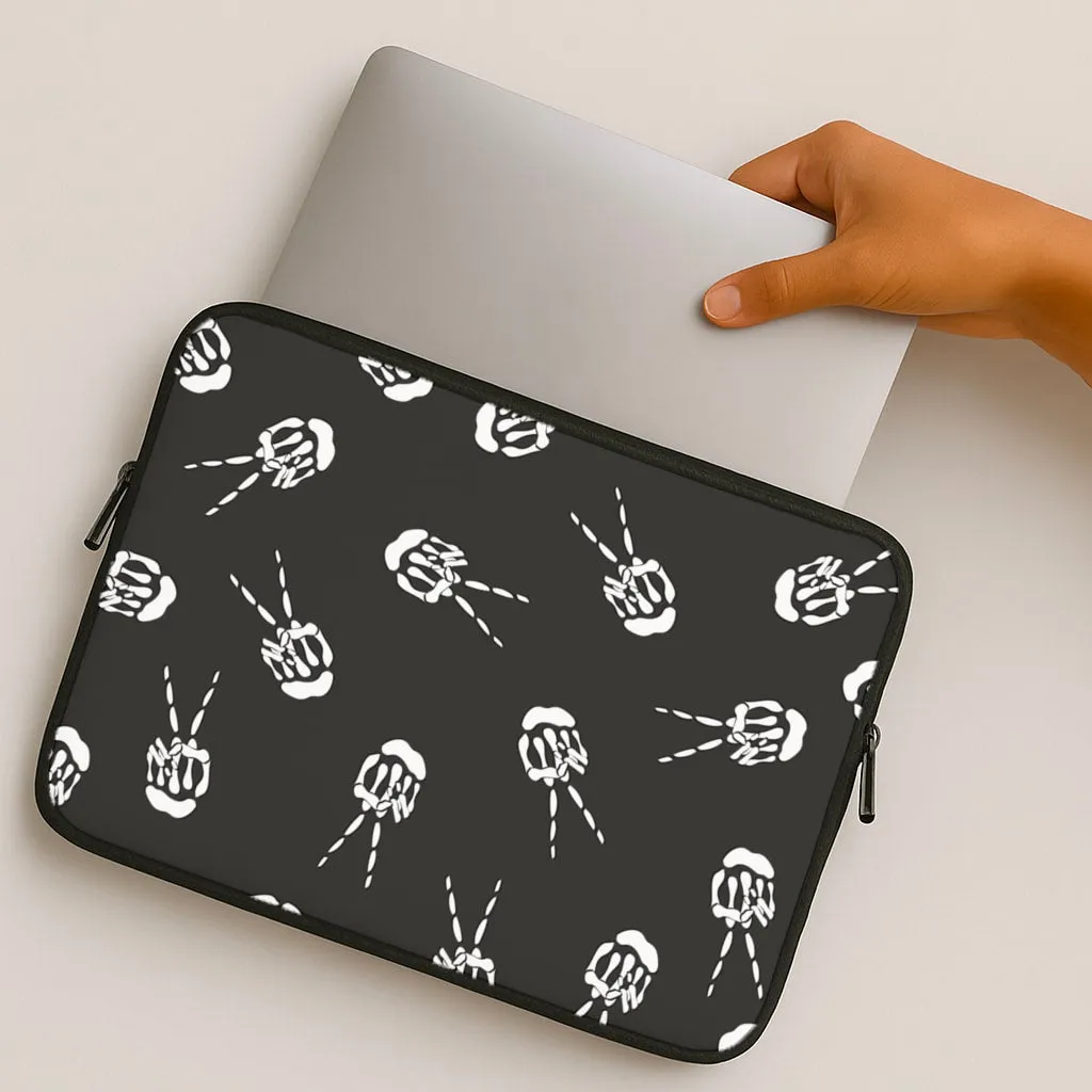 Durable Build Skeleton Fingers - Halloween Laptop Sleeve