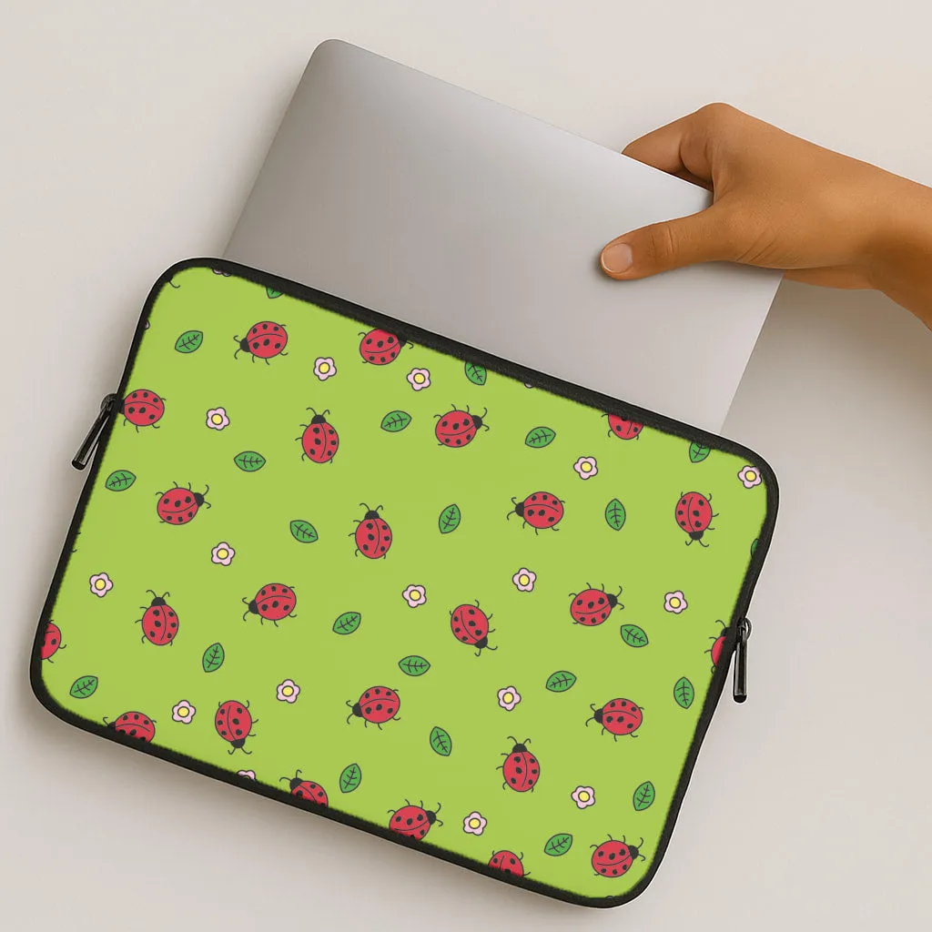 Matte Edge Vivid Design Texture Ladybugs And Flowers - Spring Patterns Laptop Sleeve
