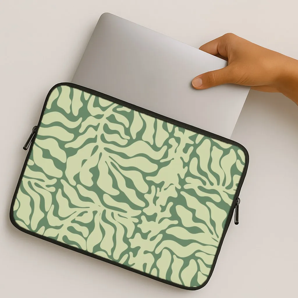 Smooth Protection Light Green Leaf - Foliage Laptop Sleeve