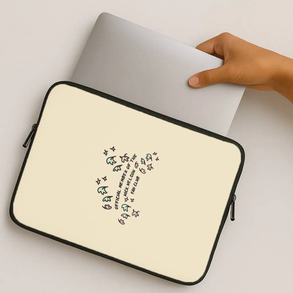 Hybrid Material Official Member Of The Nick Nelson Fan Club - Heart TV Laptop Sleeve