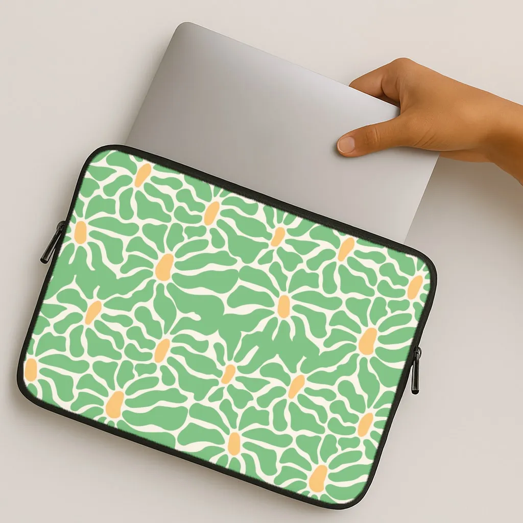 Polished Detail Edge Hybrid Texture Green Flowers - Summer Laptop Sleeve