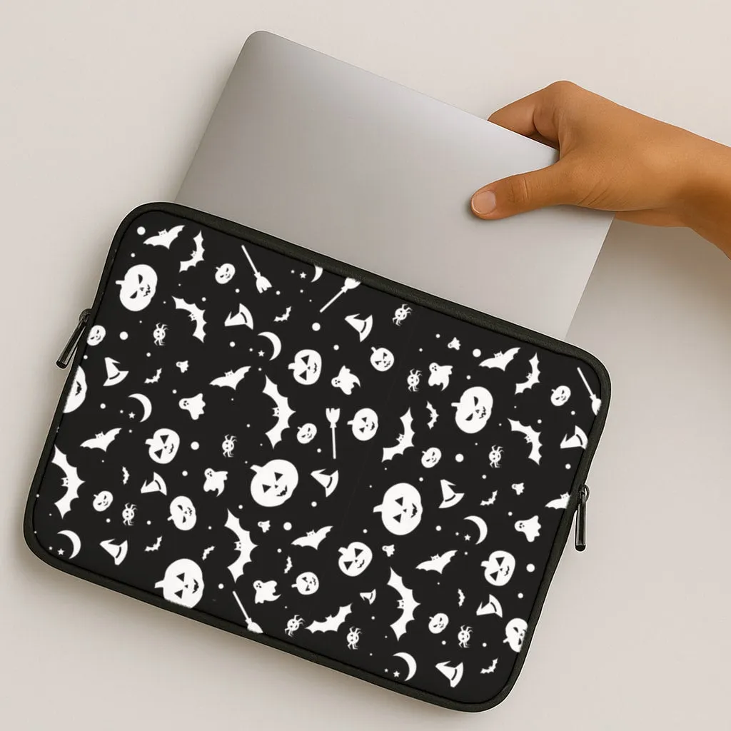 Shock Surface Black and White Halloween Pattern Laptop Sleeve