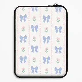 Creative Artwork Hybrid Shield Pink Bows Pattern - Clean Girl Aesthetic Laptop Sleeve