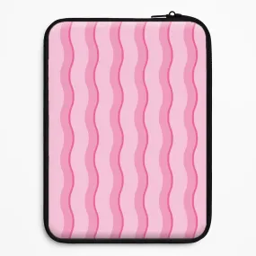 Pink Wavy Stripes Pattern Laptop Sleeve Strong Grip