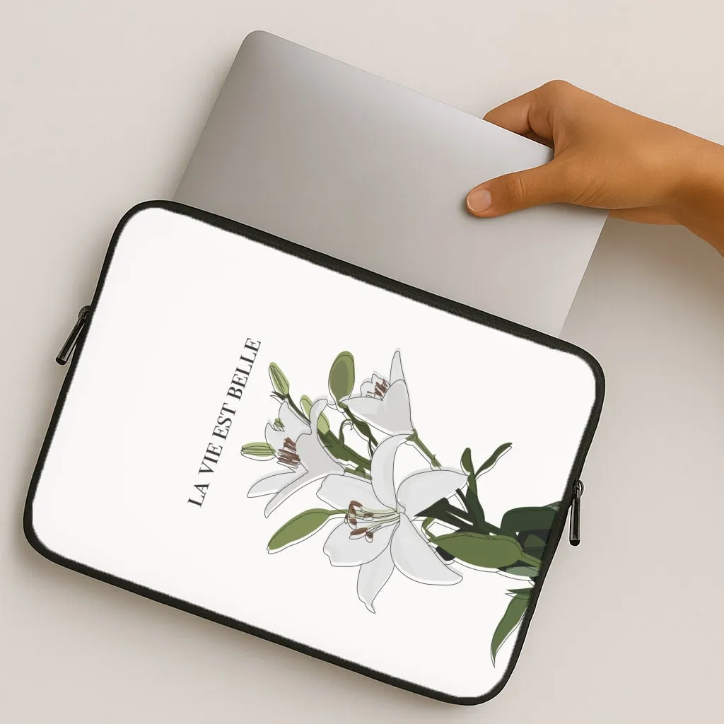 La Vie Est Belle - Clean Girl Aesthetic Laptop Sleeve Simple Finish