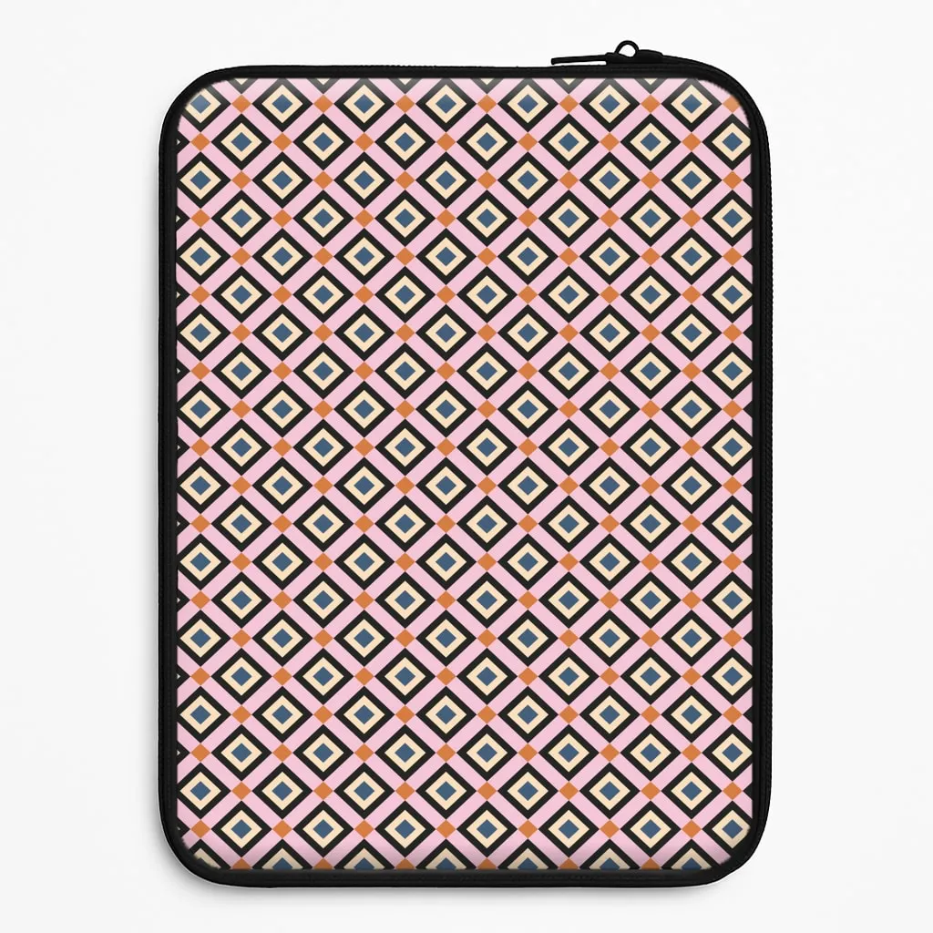 Stylish Detail Ergonomic form Retro Diamonds Pattern Laptop Sleeve