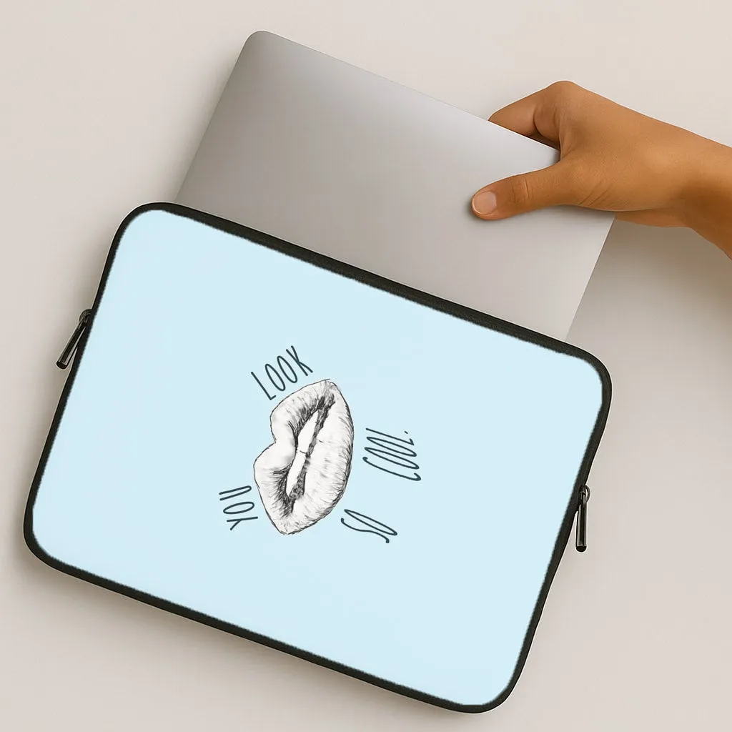 Textured Detail You Look So Cool - 1975 Laptop Sleeve