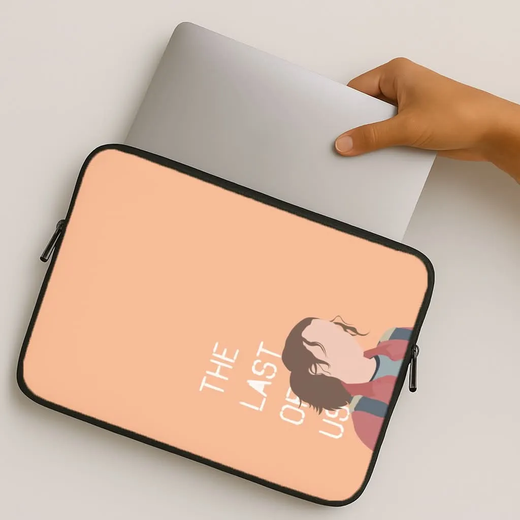 Ellie Title Laptop Sleeve Light Form